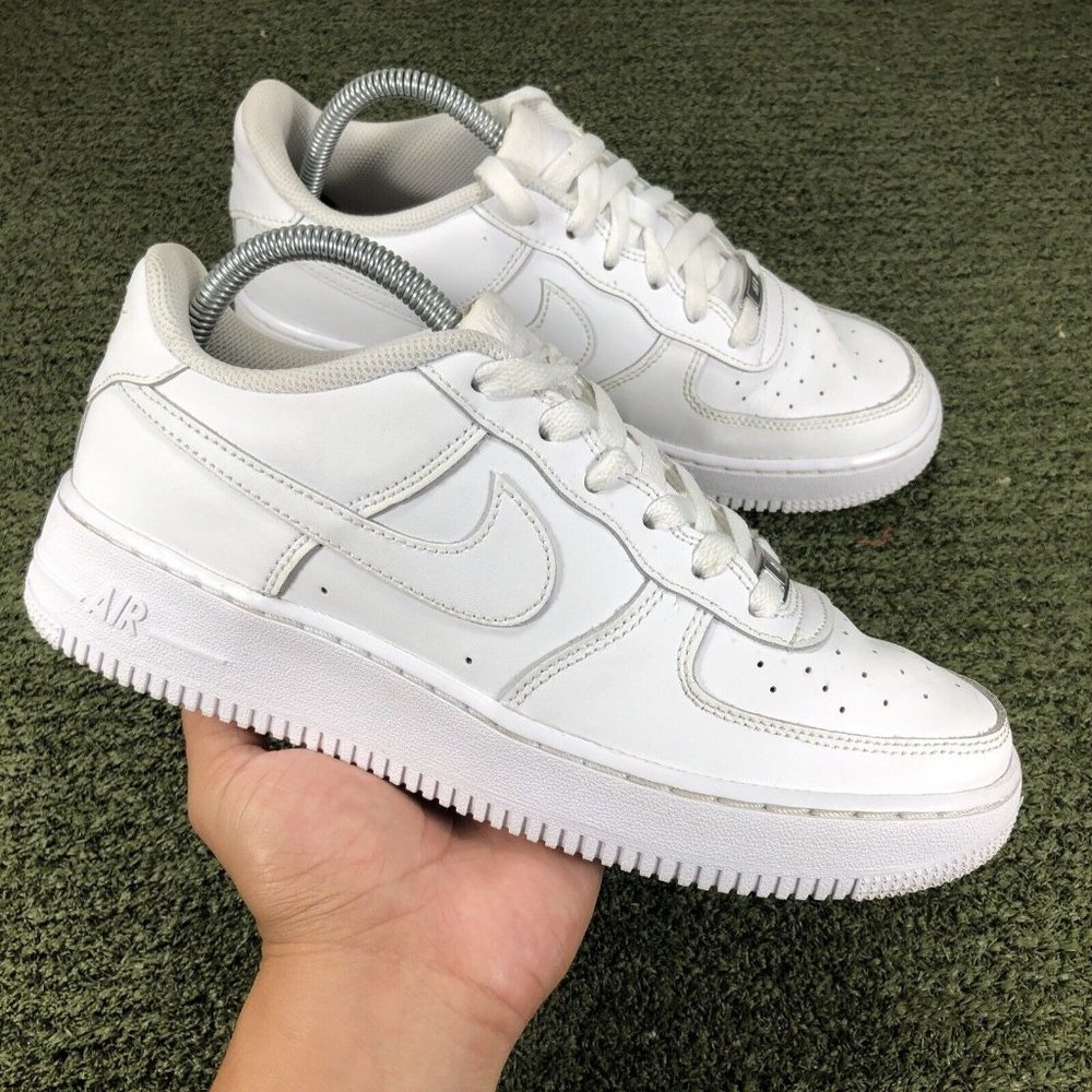 Nike Air Force 1 Low Triple White